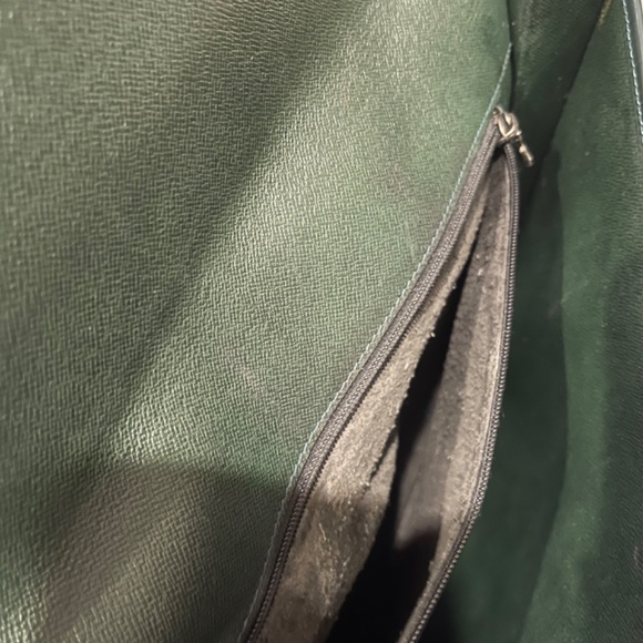 Louis Vuitton Green Taiga Pouchette Envelope Document case - Picture 6 of 10